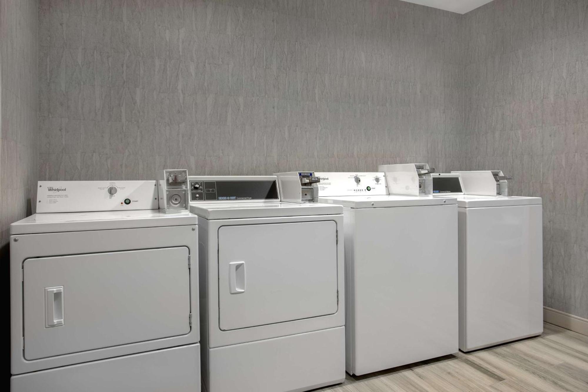 Home2 Suites By Hilton Omaha West Ngoại thất bức ảnh